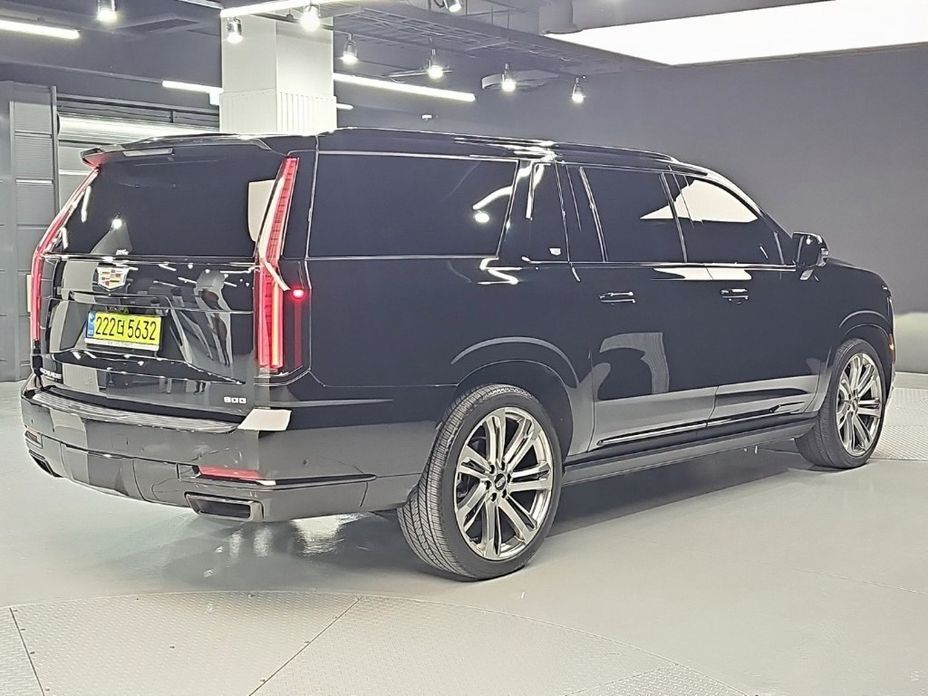 Cadillac Escalade 2025