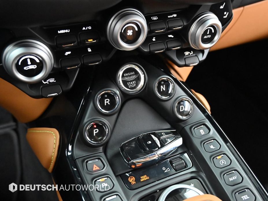 Astonmartin Vantage 2023
