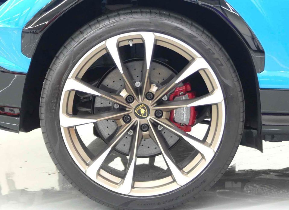 Lamborghini Urus 2023