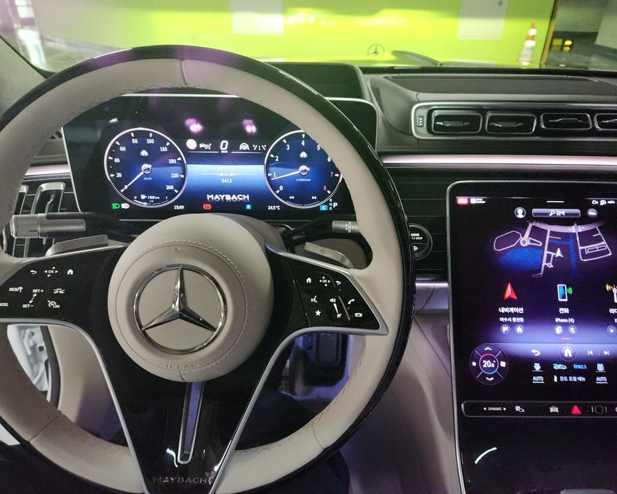 Mercedes-Benz S-Class 2024