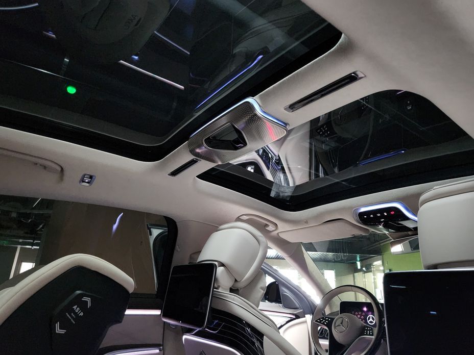 Mercedes-Benz S-Class 2024