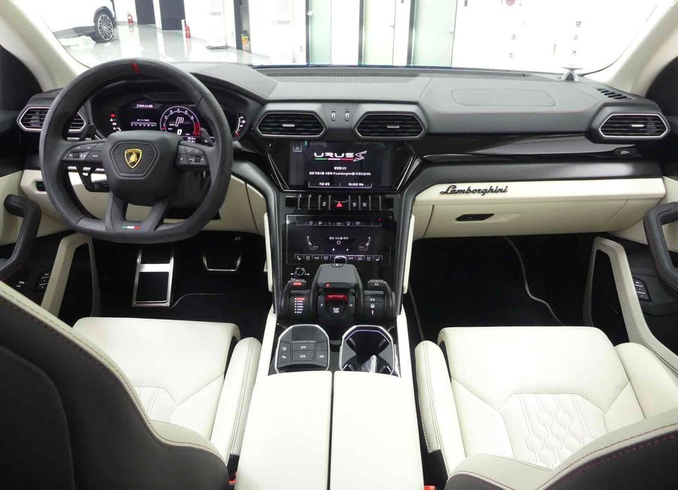 Lamborghini Urus 2023