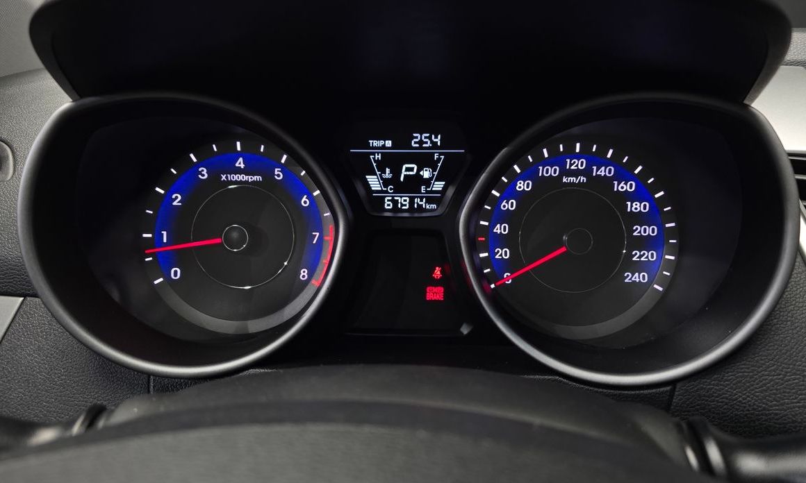 Hyundai AVANTE 2014