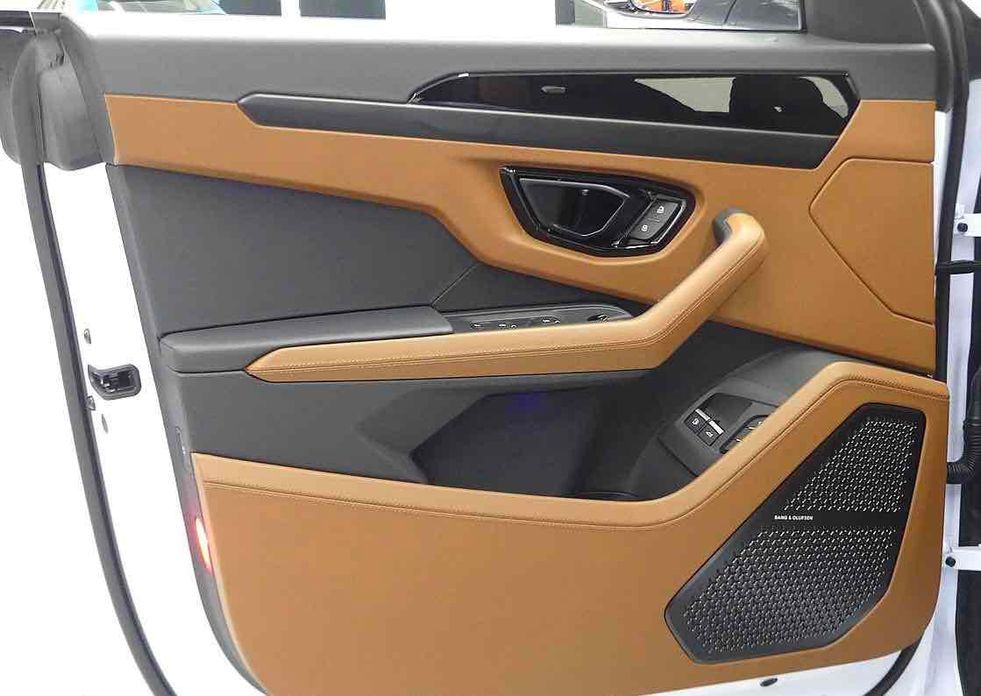 Lamborghini Urus 2025