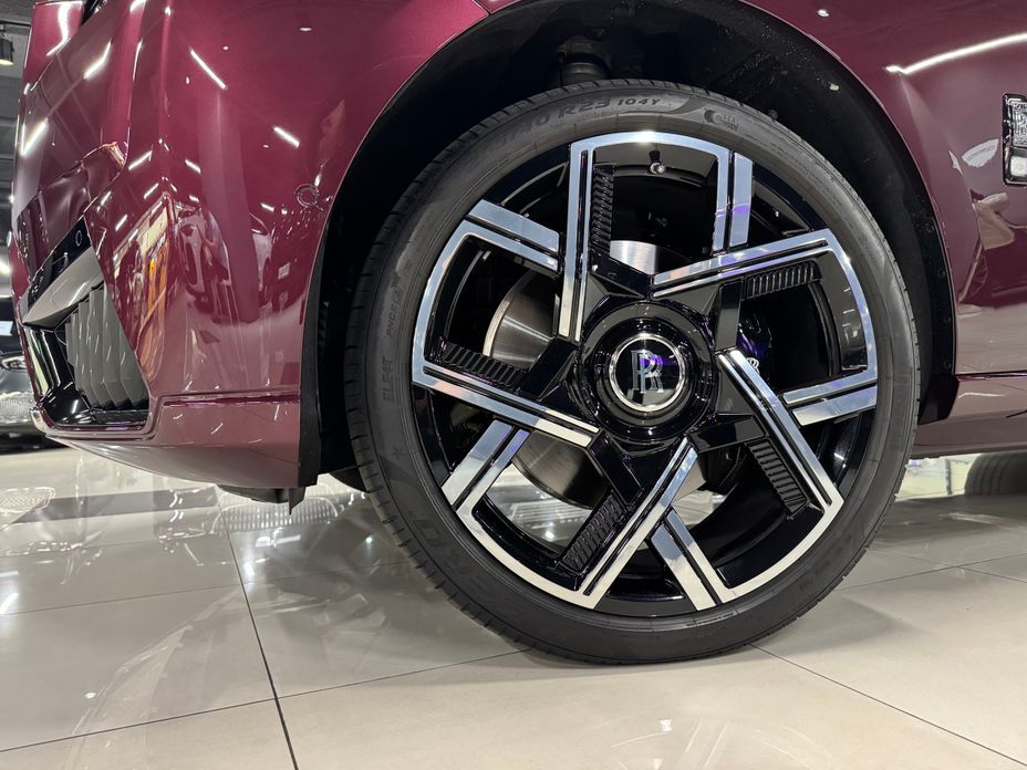 Rolls-Royce Cullinan 2025