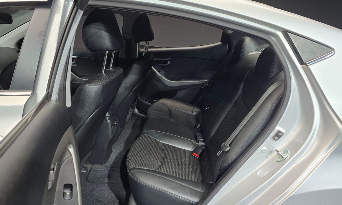 Hyundai AVANTE 2014