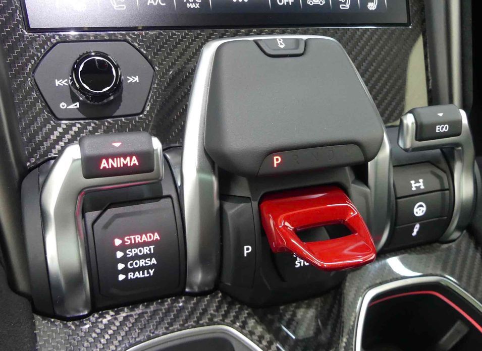Lamborghini Urus 2024