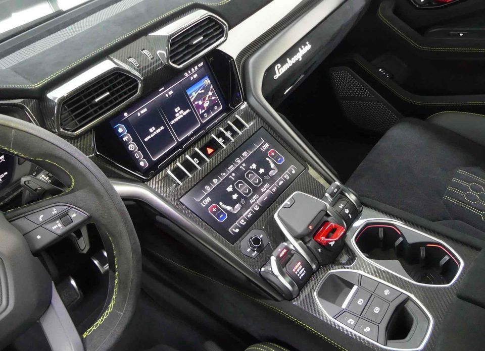 Lamborghini Urus 2024