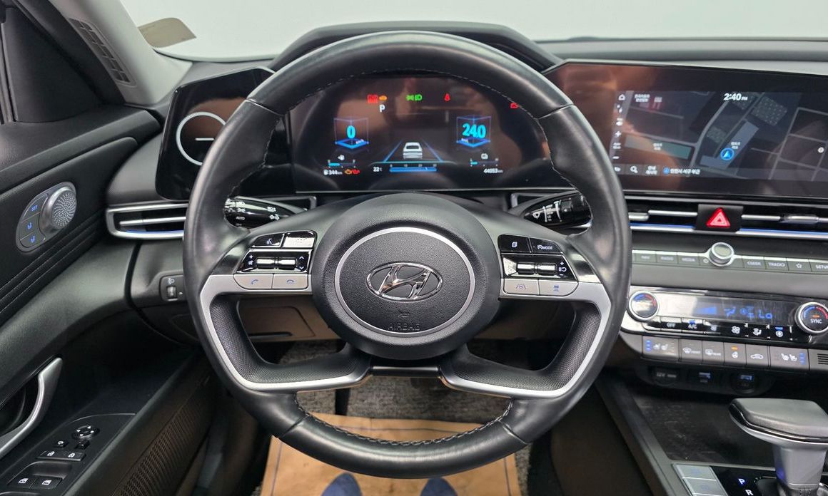 Hyundai AVANTE 2022