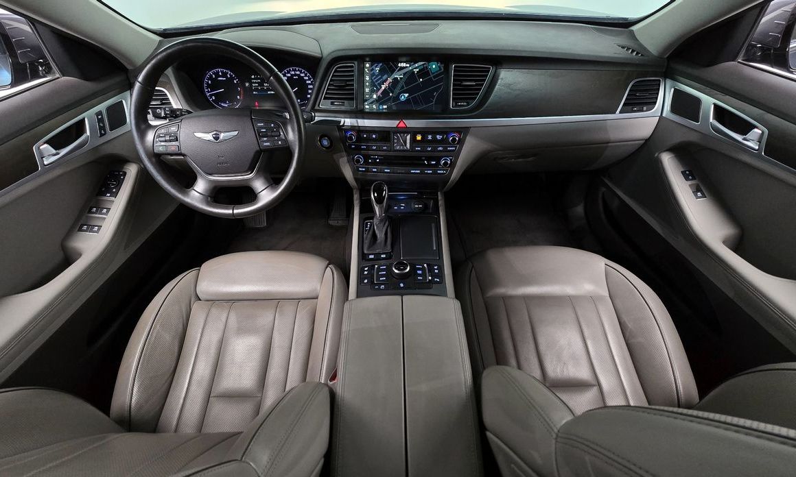 Hyundai Genesis 2016