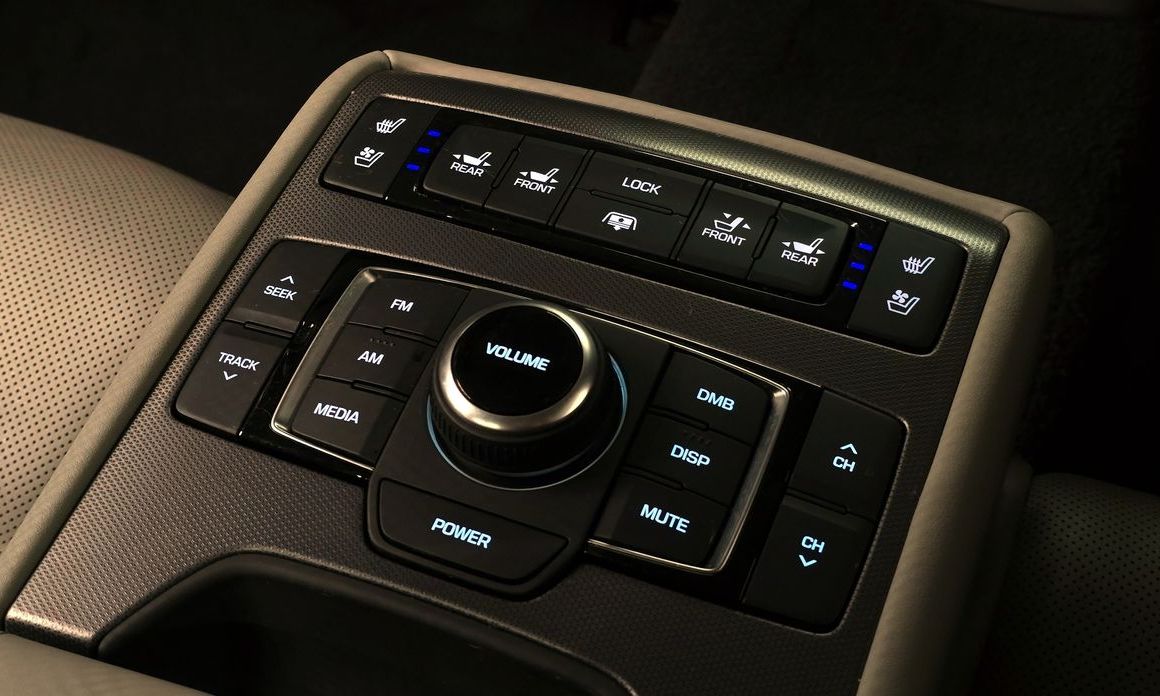 Hyundai Genesis 2016