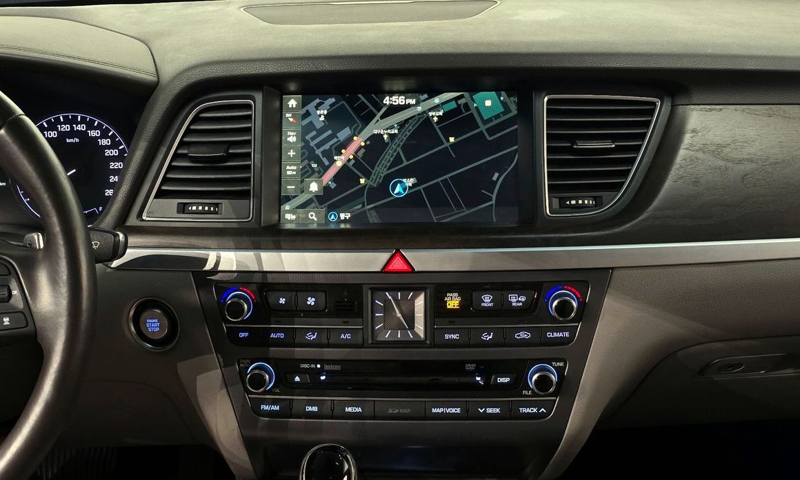 Hyundai Genesis 2016