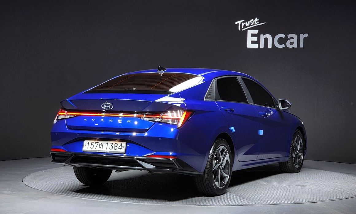Hyundai AVANTE 2021