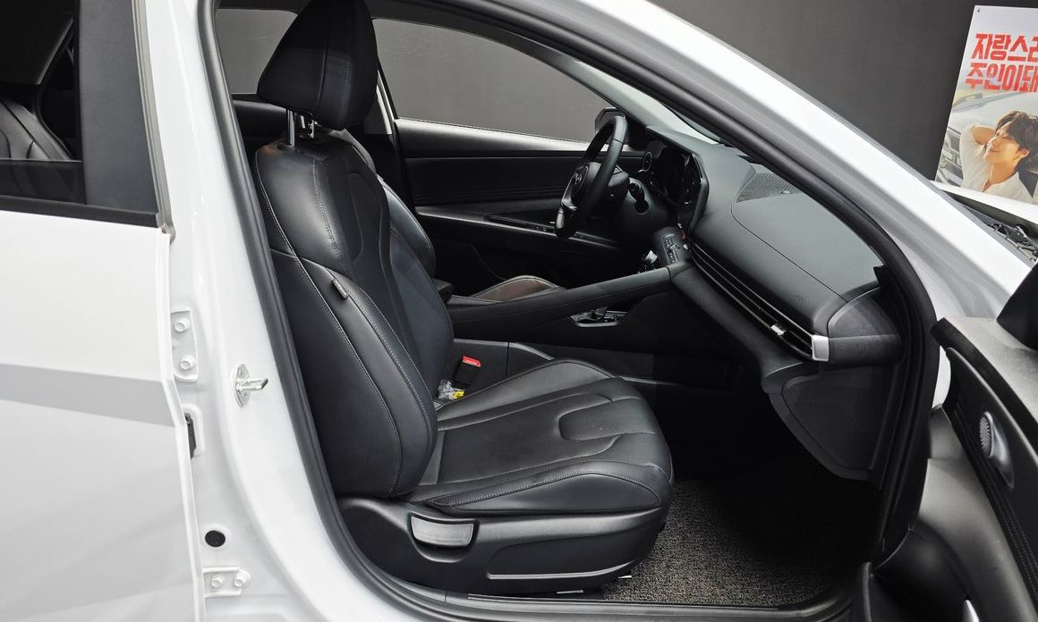Hyundai AVANTE 2023