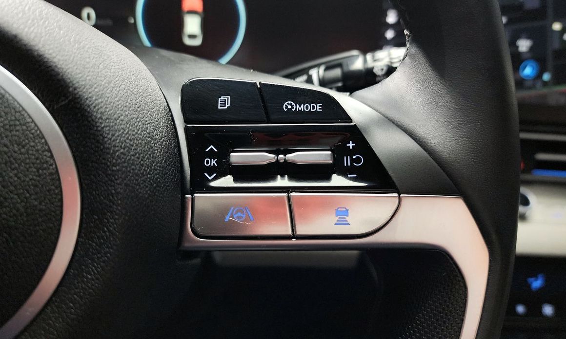 Hyundai AVANTE 2021