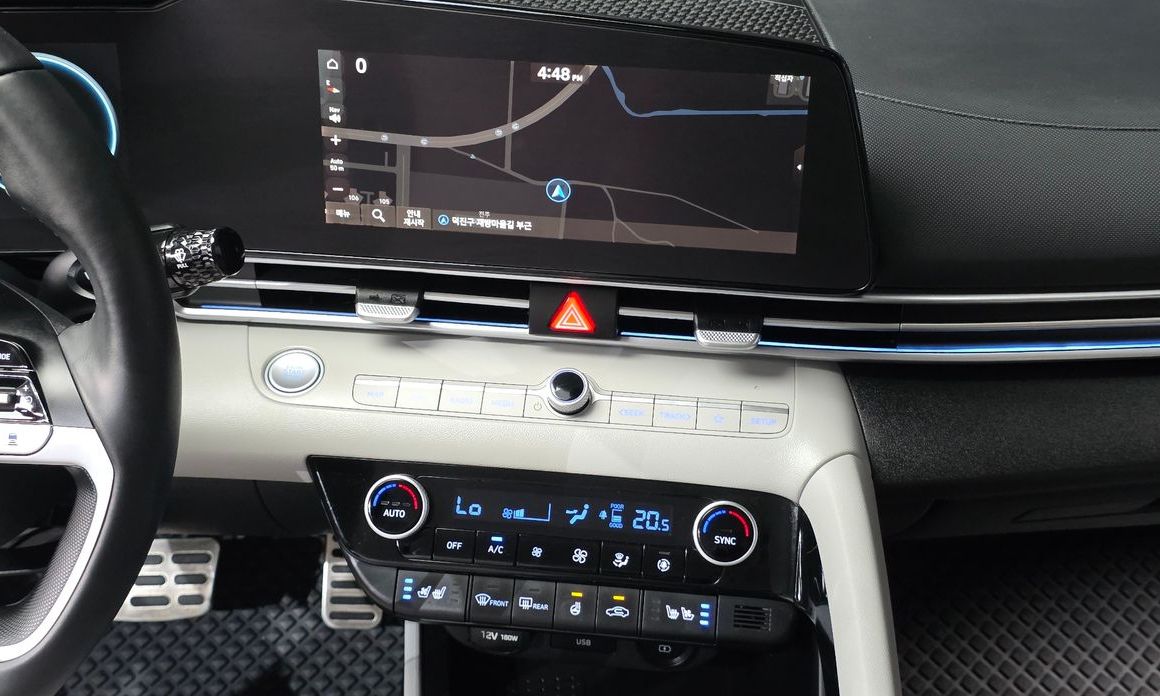 Hyundai AVANTE 2021