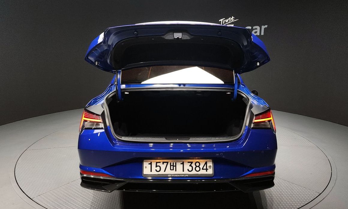 Hyundai AVANTE 2021