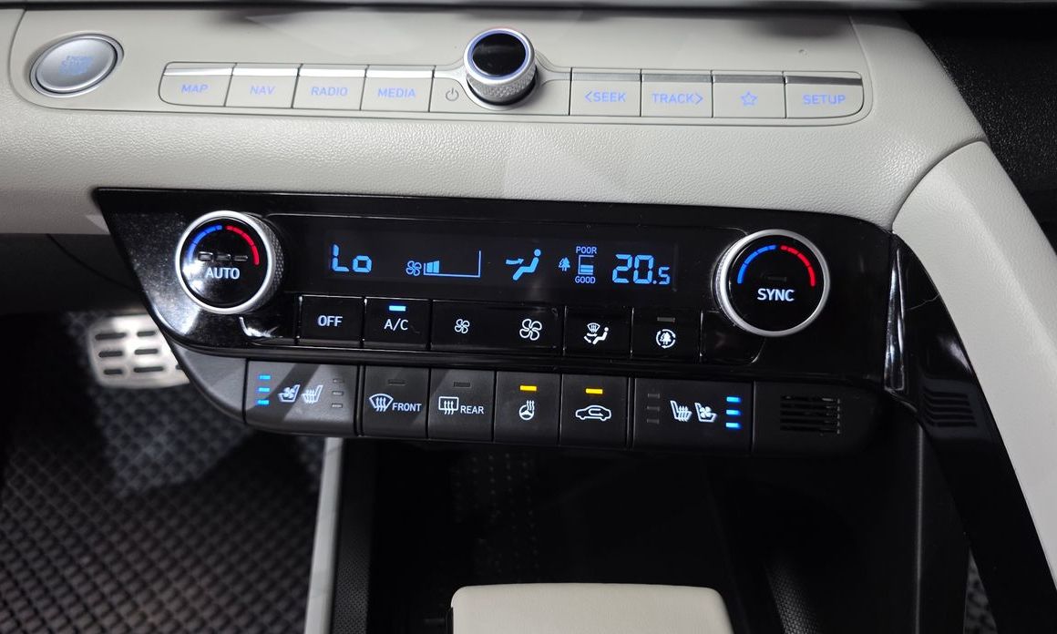 Hyundai AVANTE 2021