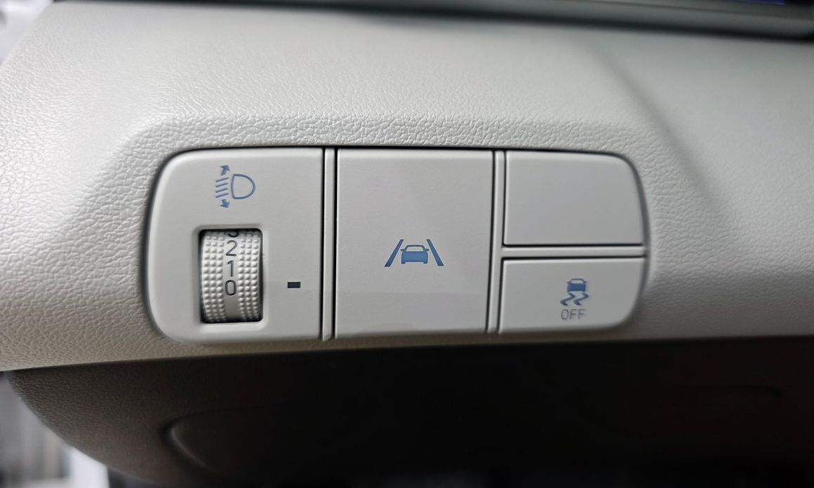 Hyundai AVANTE 2021