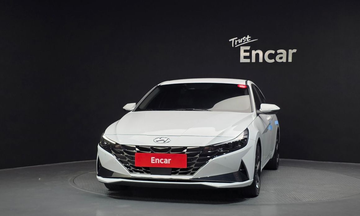 Hyundai AVANTE 2021