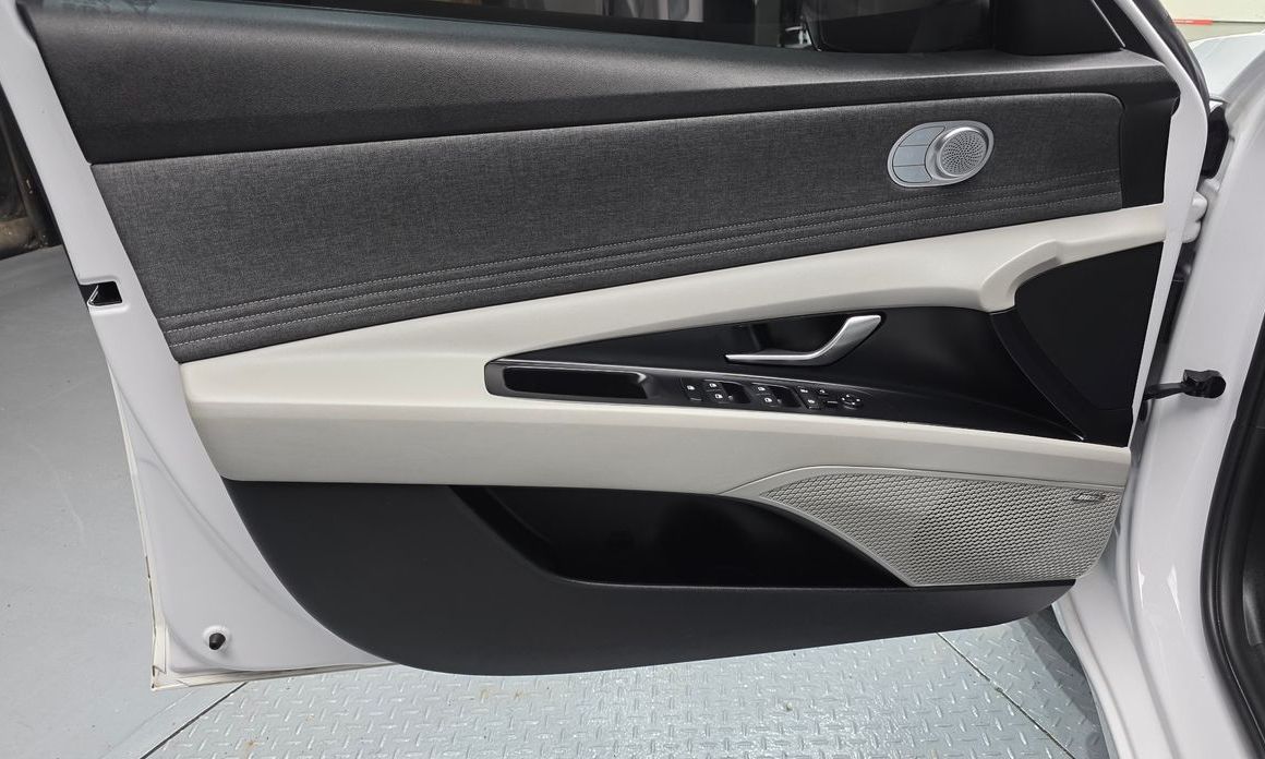 Hyundai AVANTE 2021