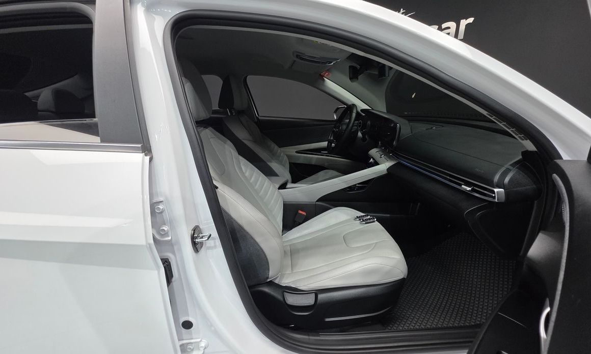 Hyundai AVANTE 2021