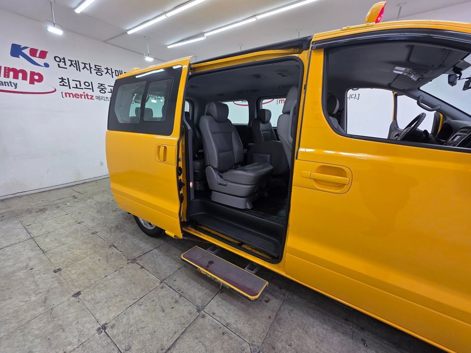 Hyundai Starex 2019