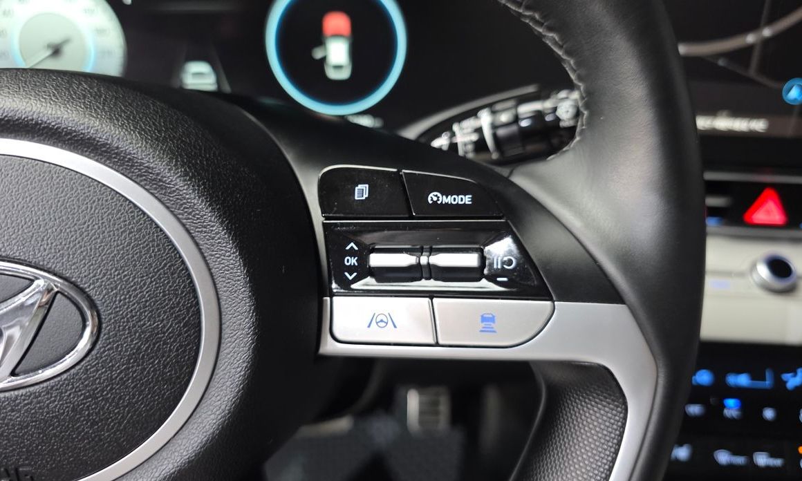 Hyundai AVANTE 2021