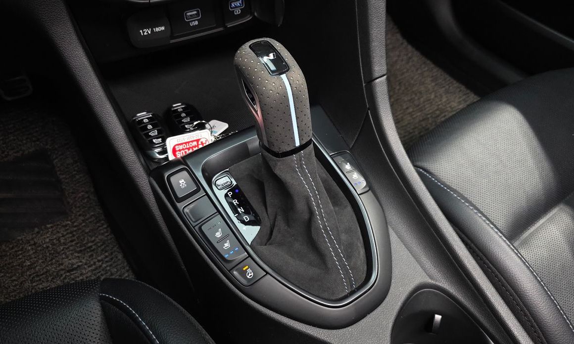Hyundai Veloster 2021