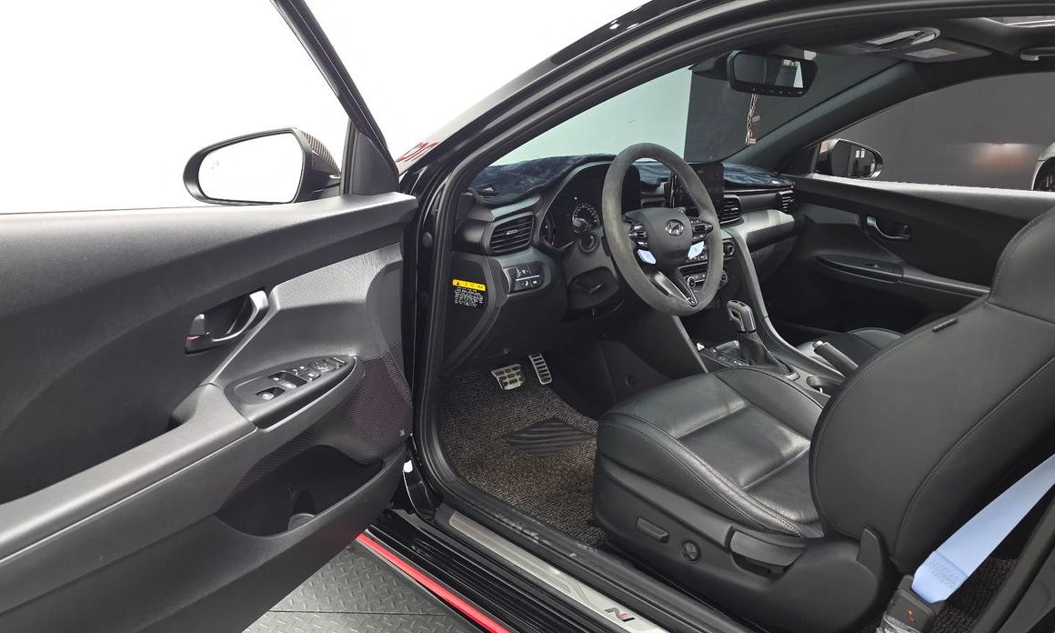Hyundai Veloster 2021