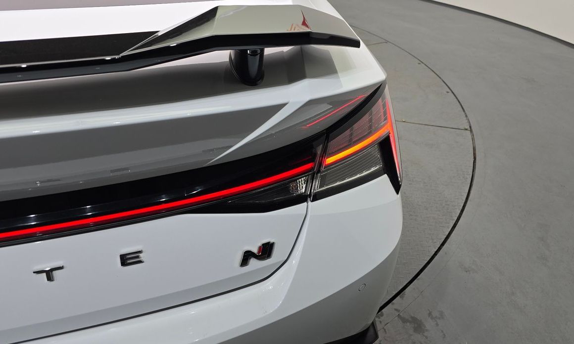Hyundai AVANTE 2022