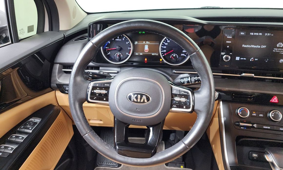 Kia Canival 2021