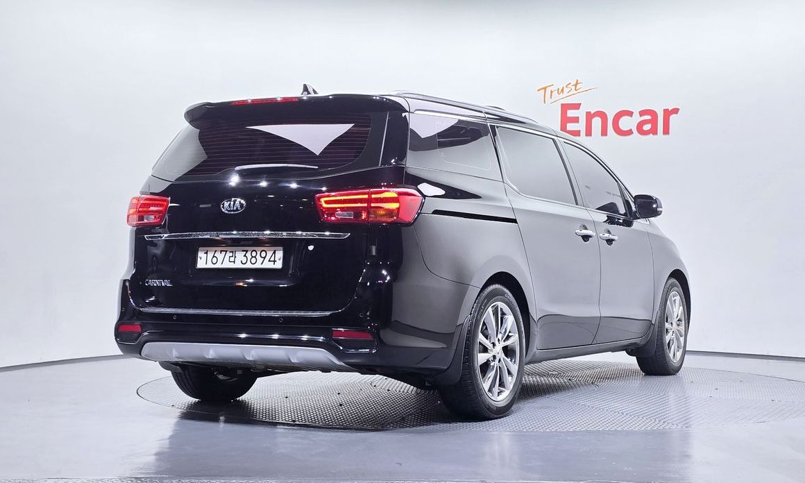 Kia Canival 2019