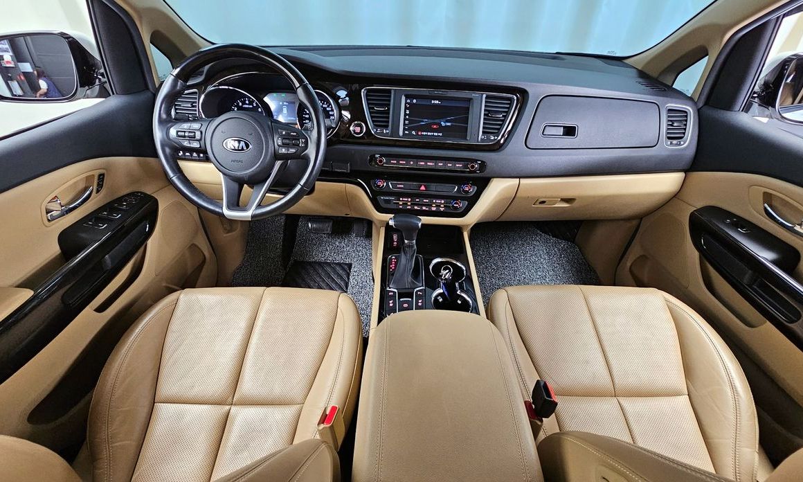 Kia Canival 2019