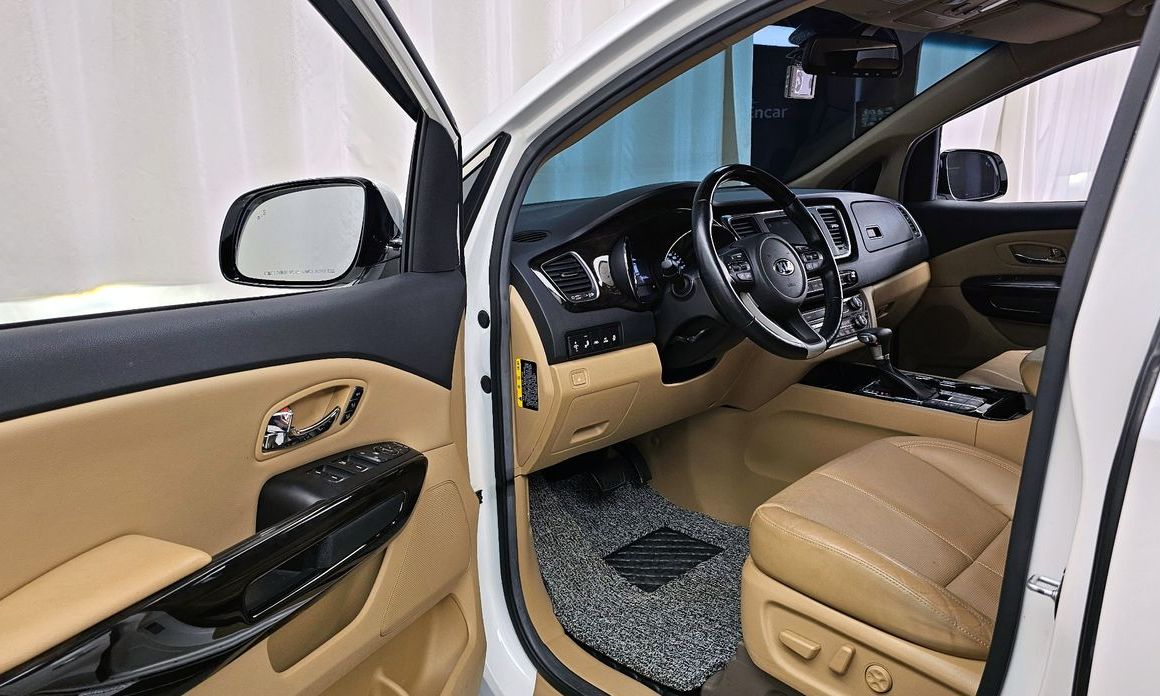 Kia Canival 2019