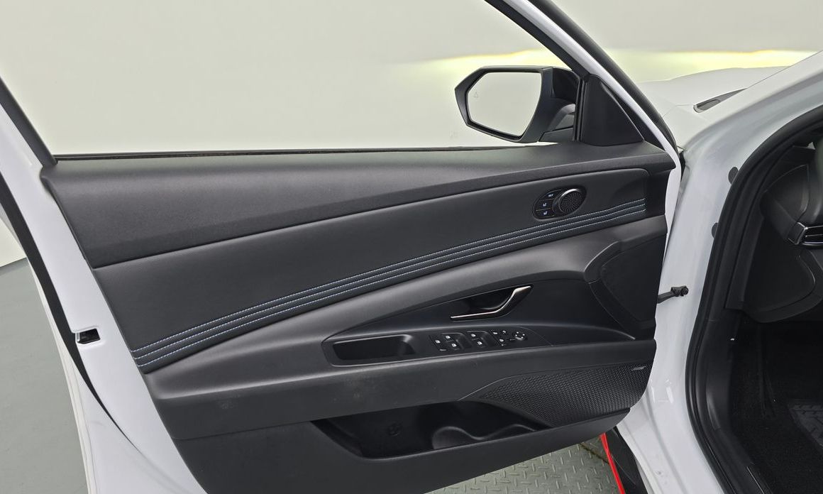 Hyundai AVANTE 2022
