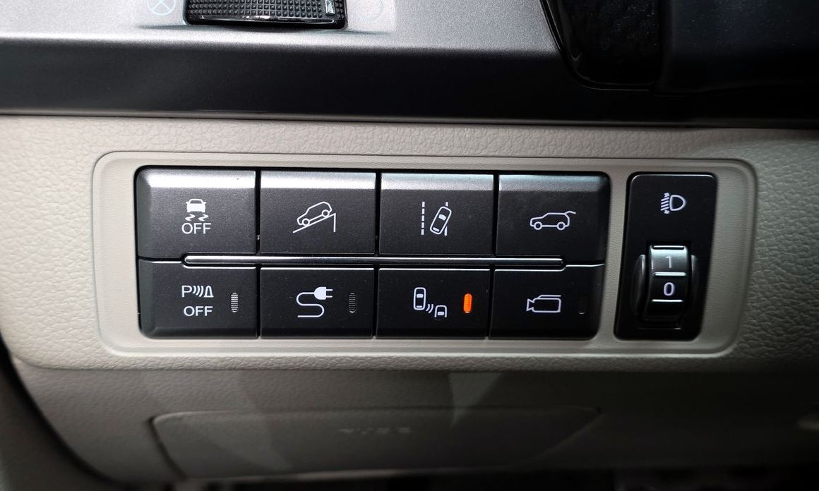 KG_Mobility_Ssangyong Rexton 2020