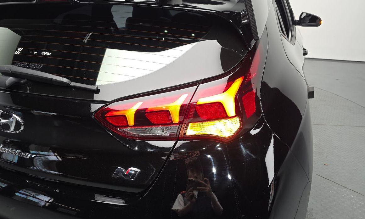 Hyundai Veloster 2021