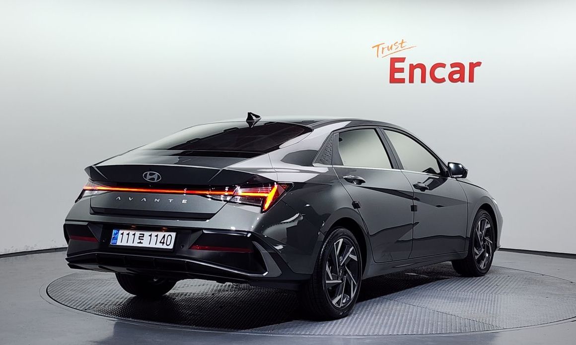 Hyundai AVANTE 2025