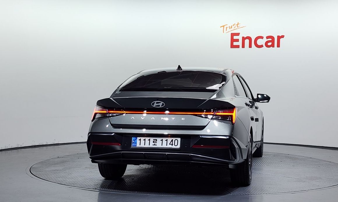 Hyundai AVANTE 2025