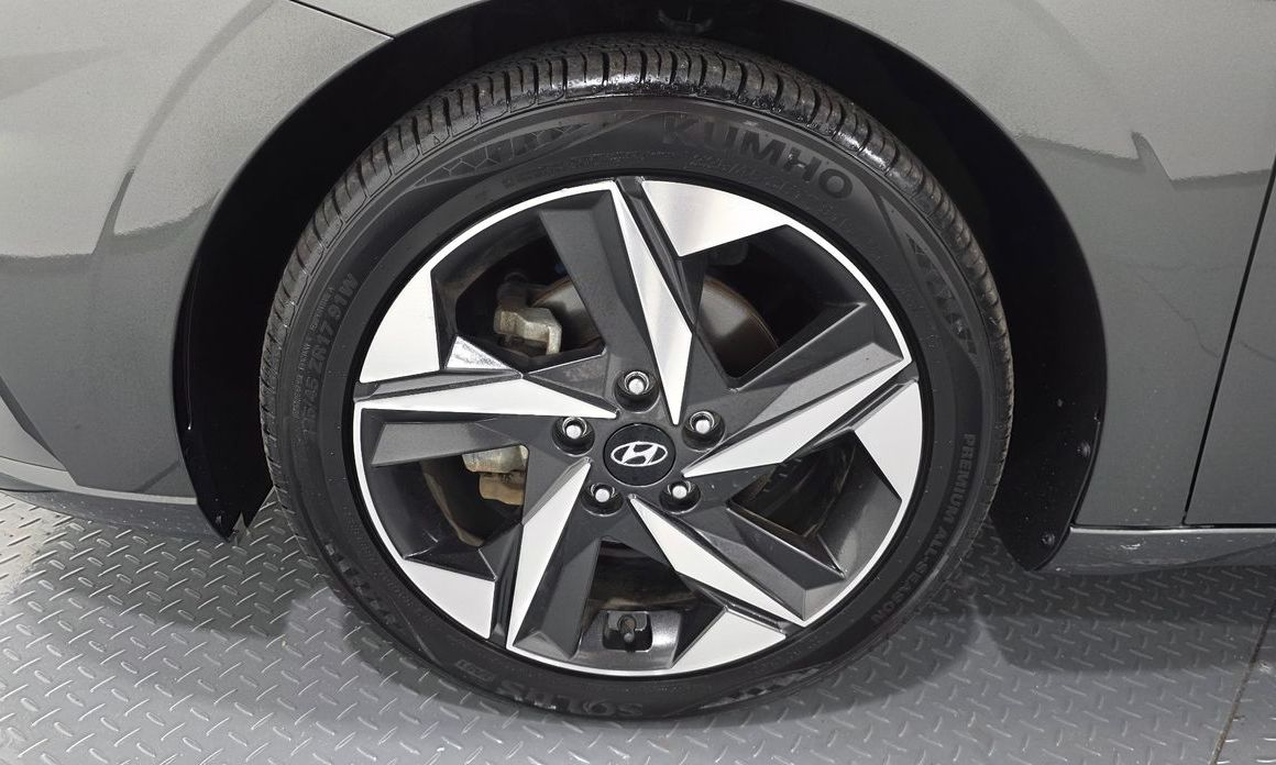 Hyundai AVANTE 2022