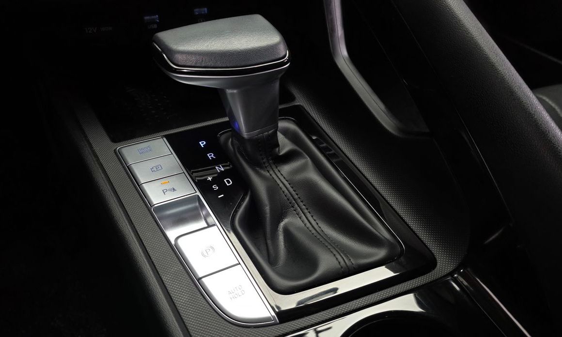 Hyundai AVANTE 2022