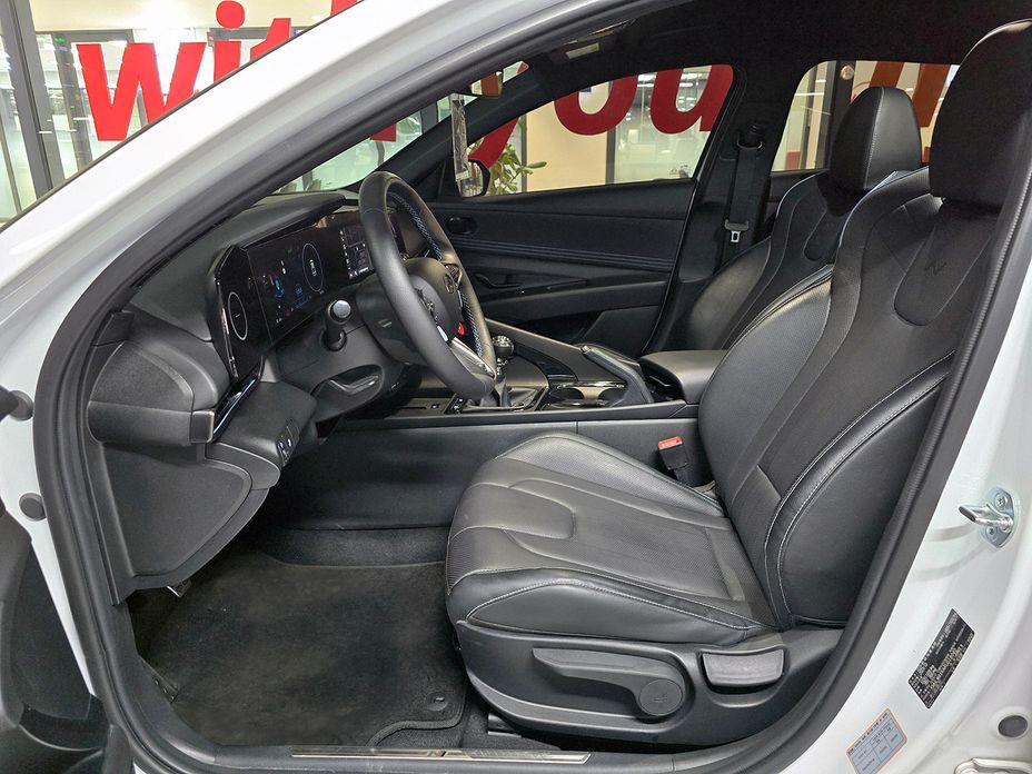 Hyundai AVANTE 2024