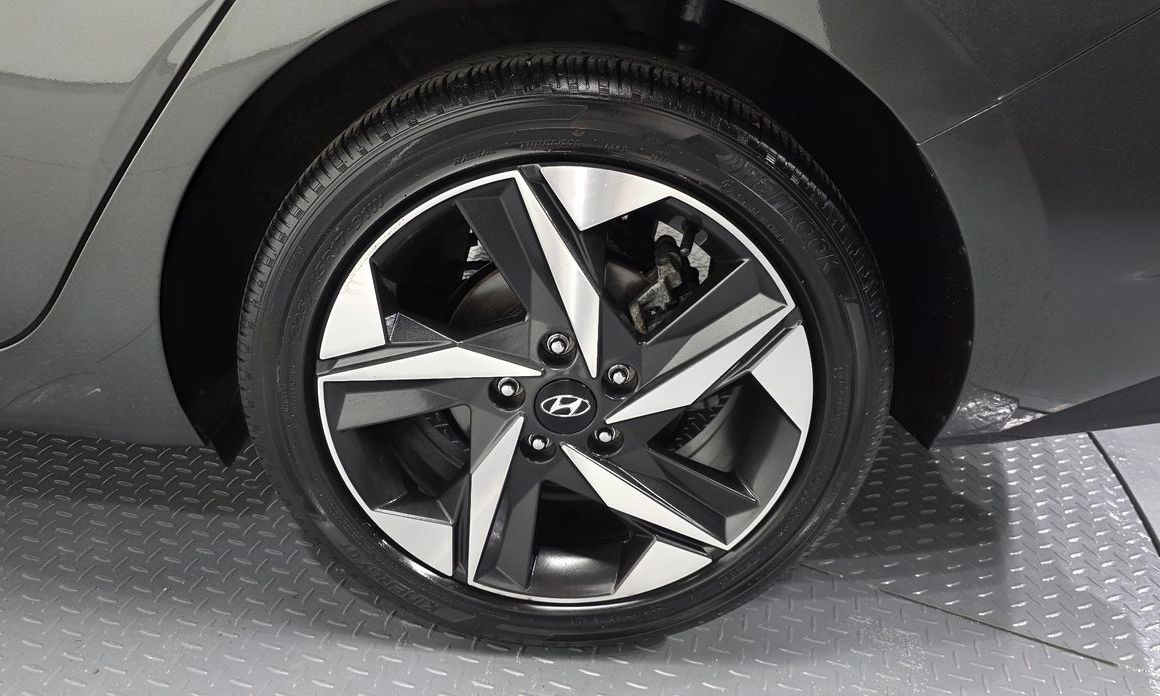 Hyundai AVANTE 2022