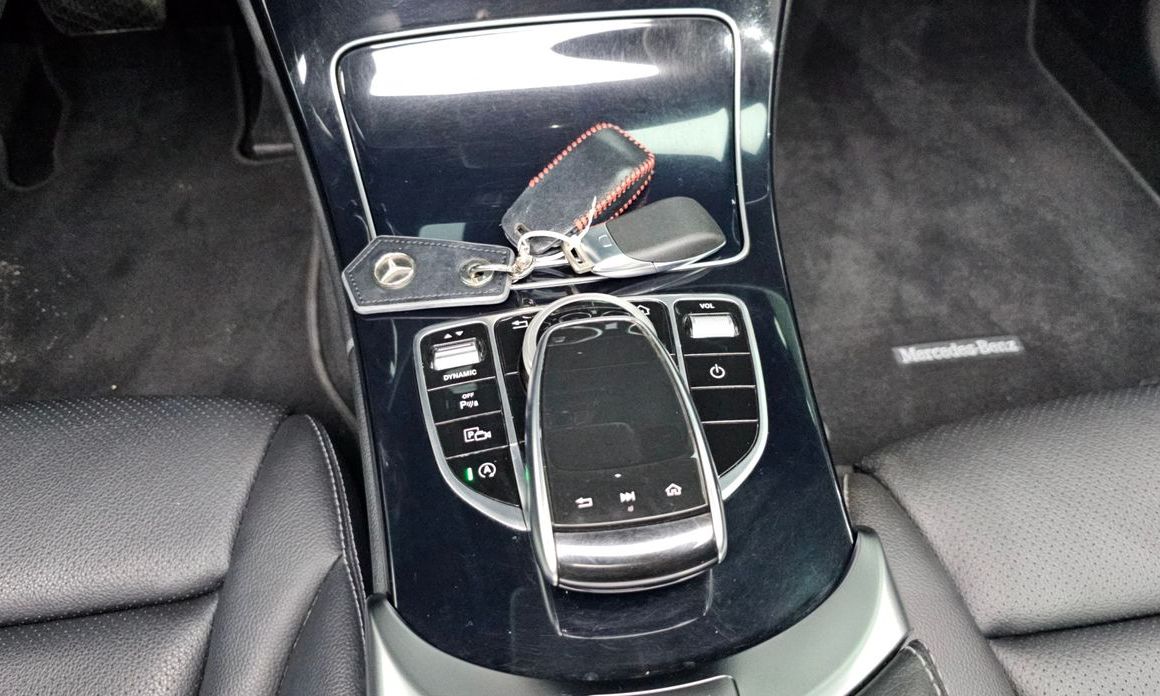 Mercedes-Benz C-Class 2020