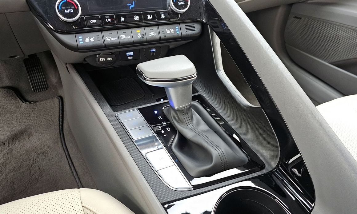 Hyundai AVANTE 2026