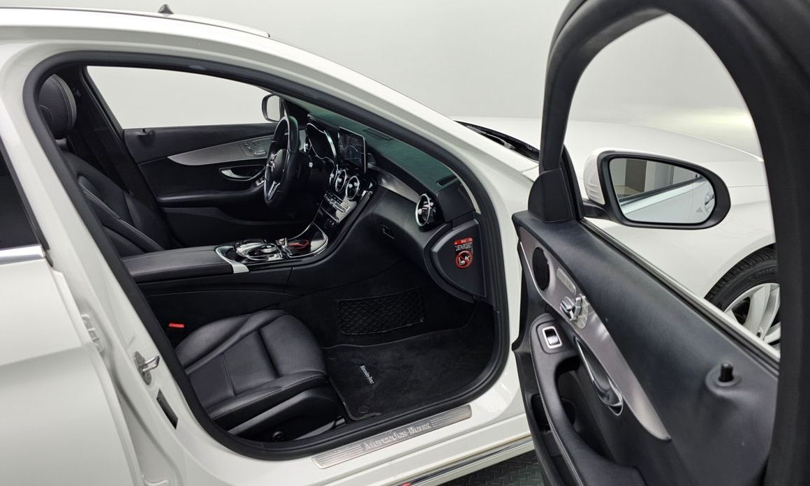 Mercedes-Benz C-Class 2020