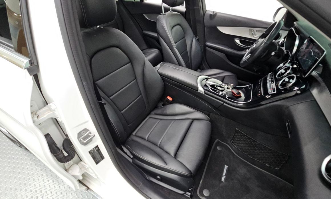 Mercedes-Benz C-Class 2020