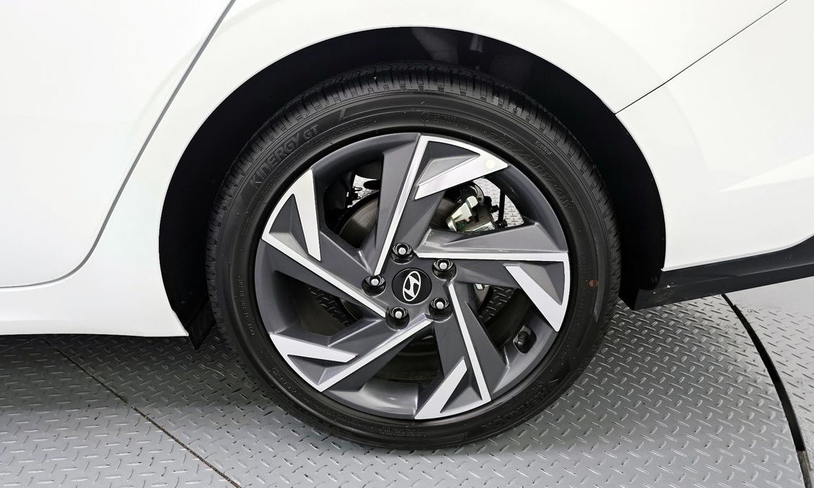 Hyundai AVANTE 2026