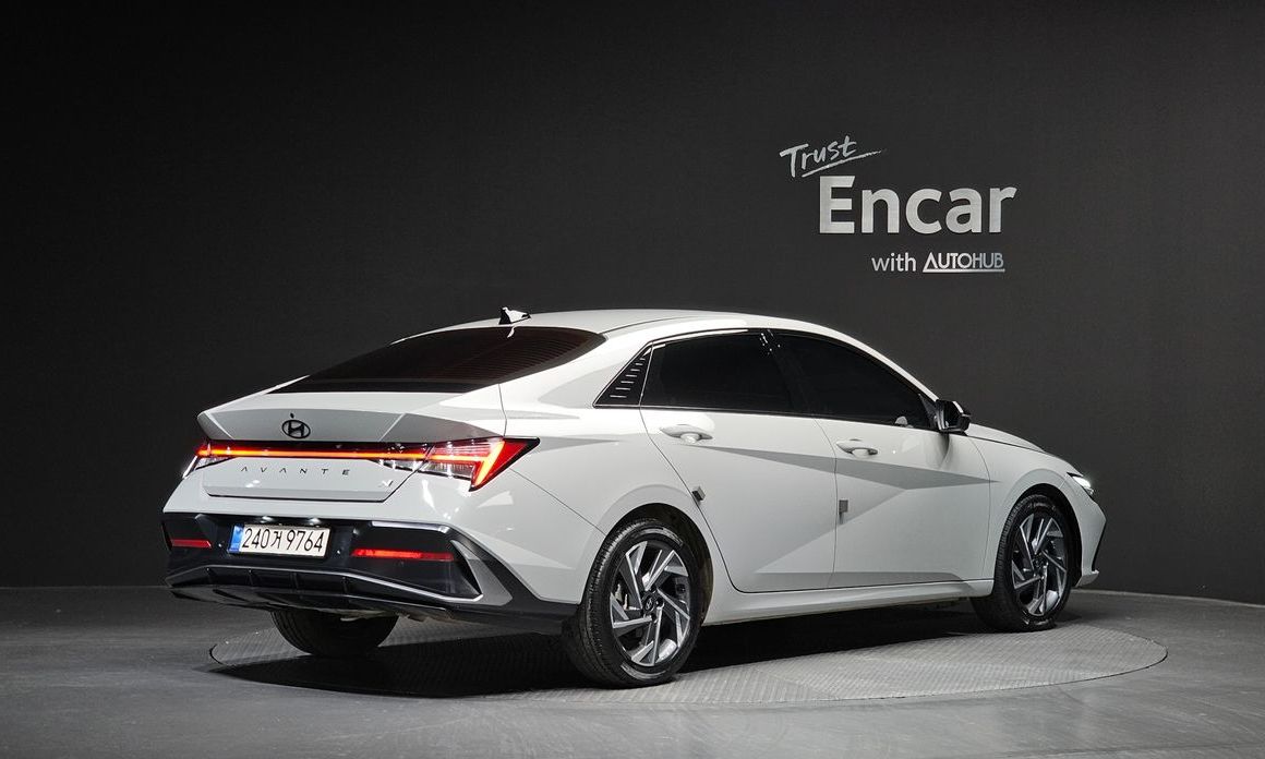 Hyundai AVANTE 2025
